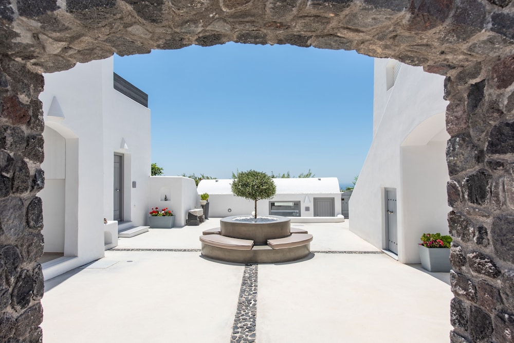 white harmony suites