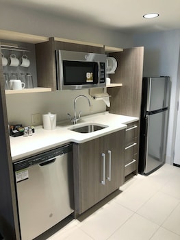 home2 suites by hilton orlando south park