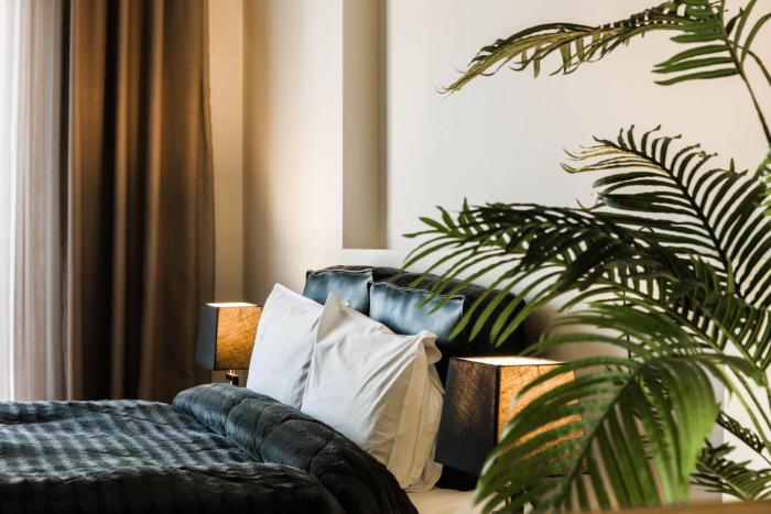 superior one luxury apartments