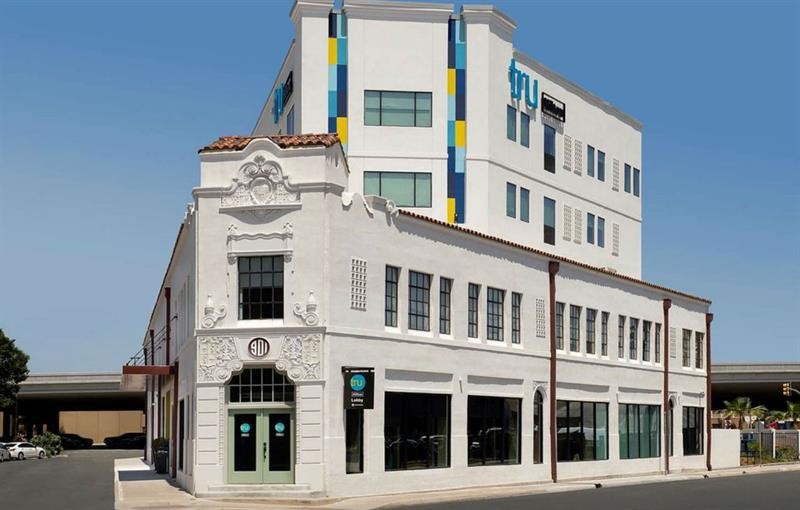 tru by hilton san antonio downtown riverwalk