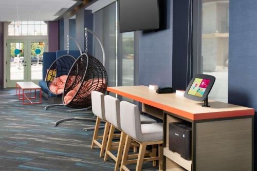 tru by hilton san antonio downtown riverwalk