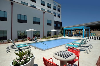 tru by hilton san antonio downtown riverwalk