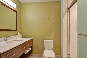 home2 suites by hilton rochester mayo clinic area
