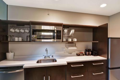 home2 suites by hilton rochester mayo clinic area