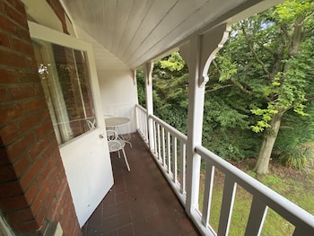 pickwicks guest house