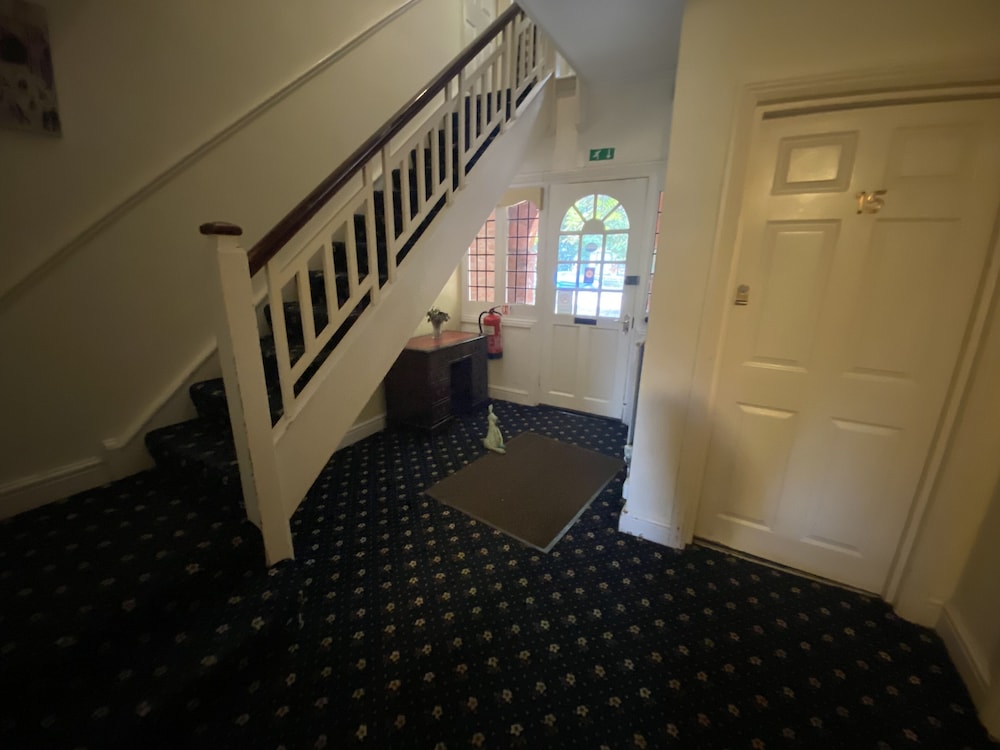 pickwicks guest house