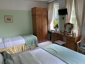 pickwicks guest house