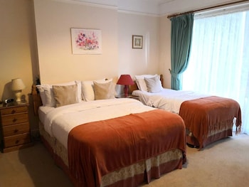 pickwicks guest house