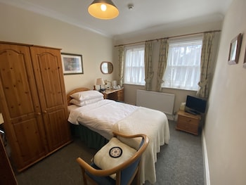 pickwicks guest house