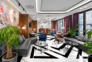 Sky Hotel,Central Serbia>>Belgrade,4 star