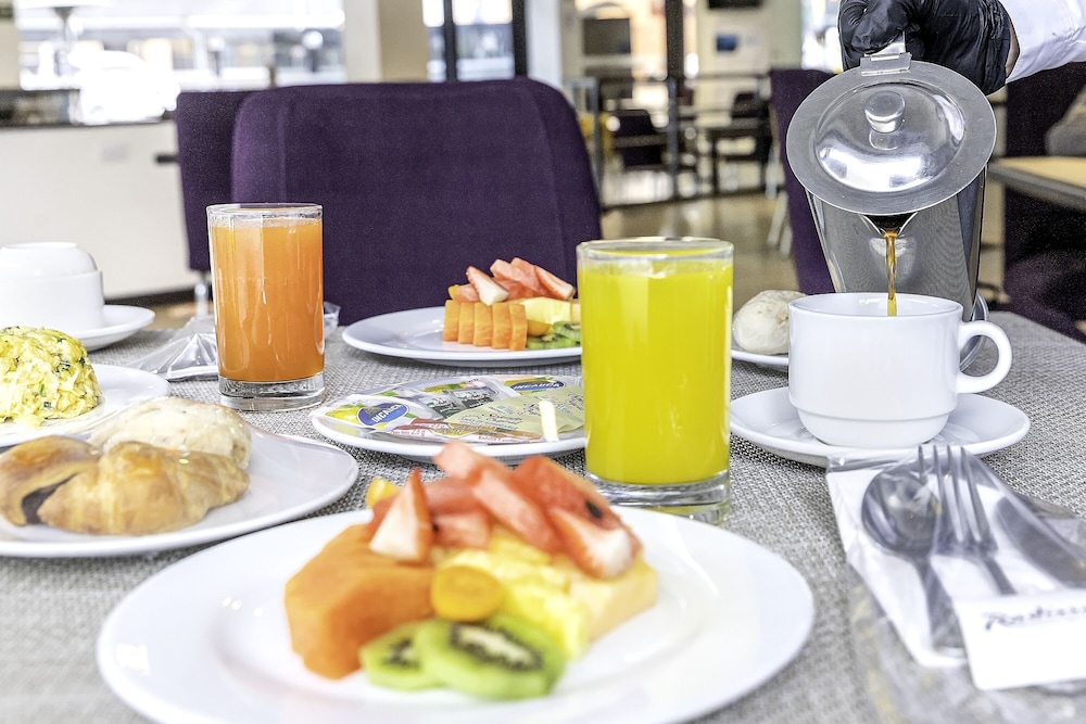 radisson bogota metrotel
