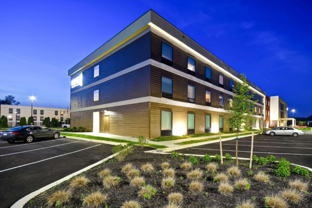 home2 suites by hilton mechanicsburg