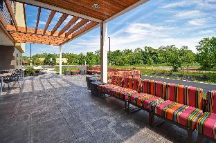 home2 suites by hilton mechanicsburg