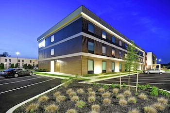home2 suites by hilton mechanicsburg