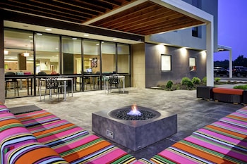 home2 suites by hilton mechanicsburg