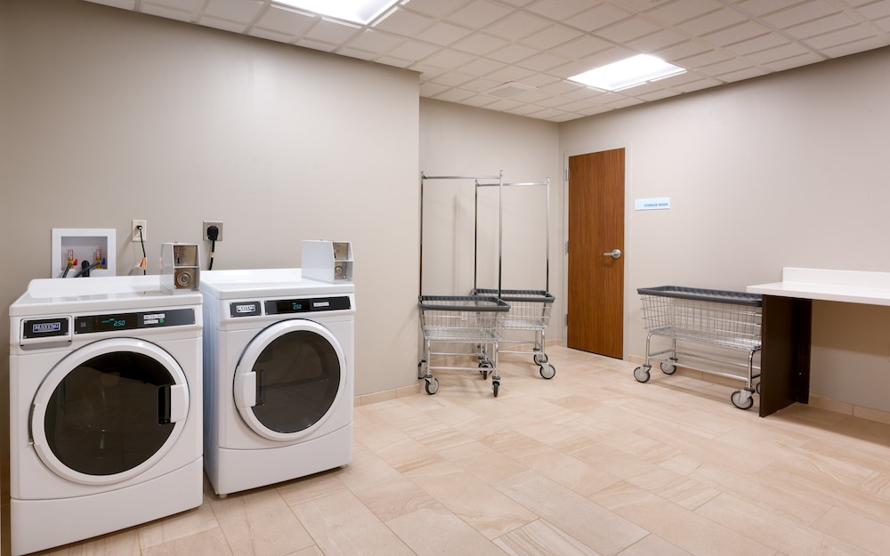 holiday inn express and suites gainesville i 75 an ihg hotel