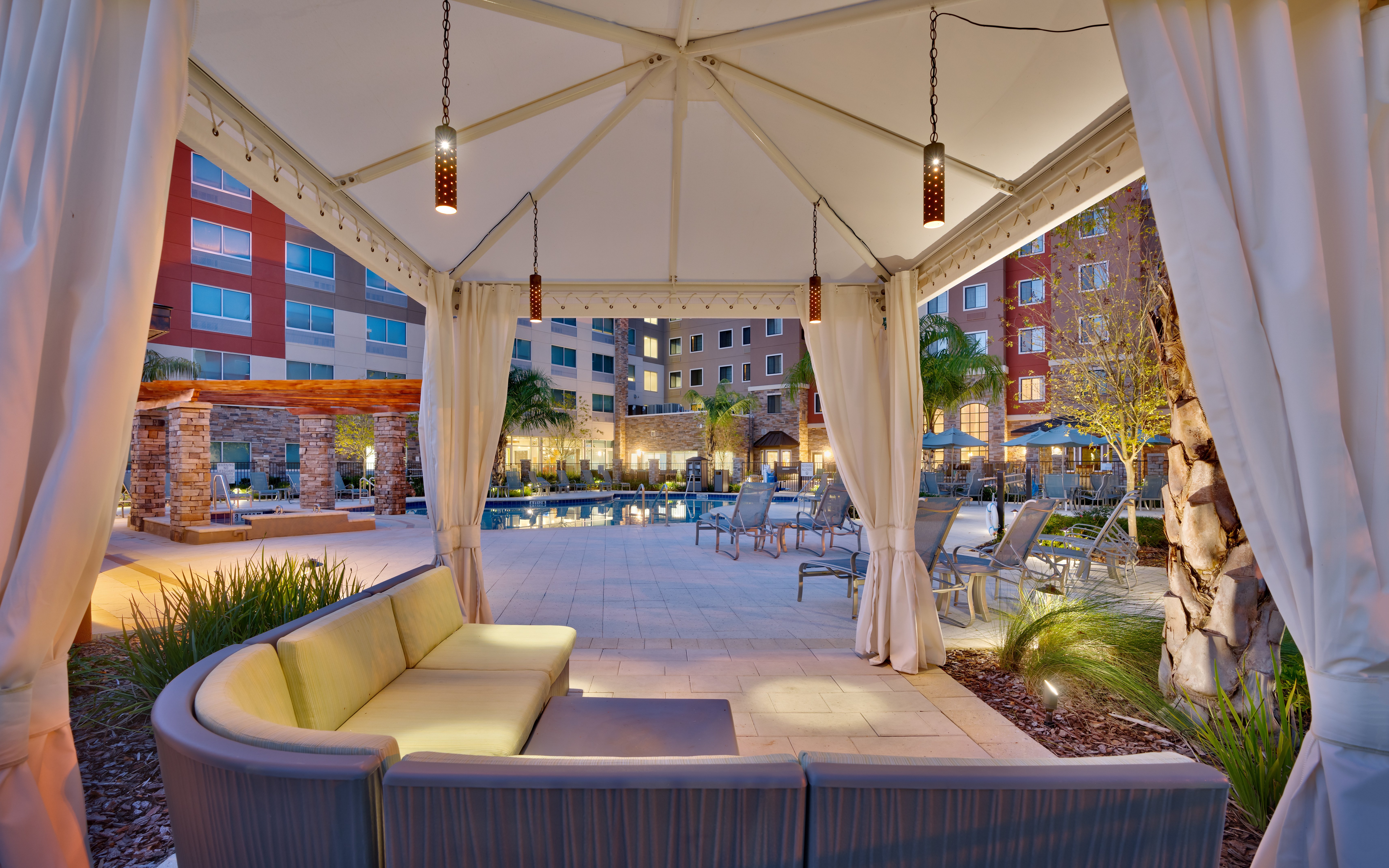 holiday inn express and suites gainesville i 75 an ihg hotel