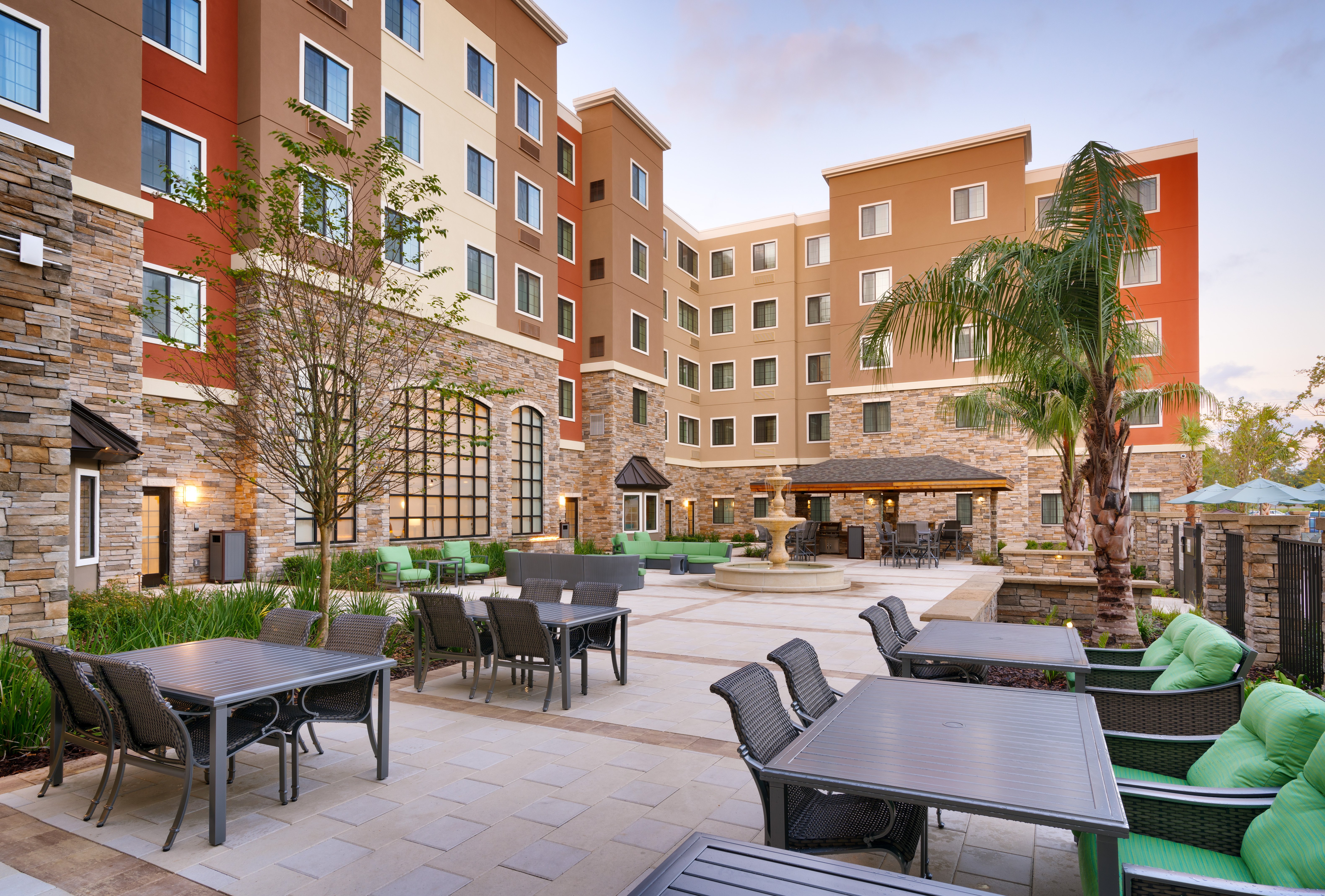 holiday inn express and suites gainesville i 75 an ihg hotel