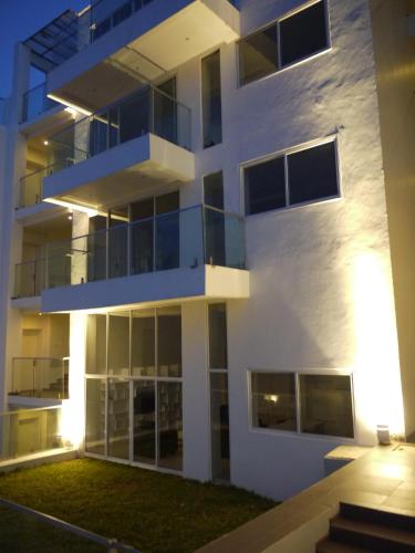 the seventeen apartment hotel