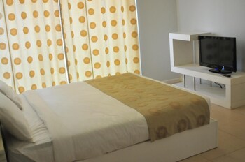 the seventeen apartment hotel