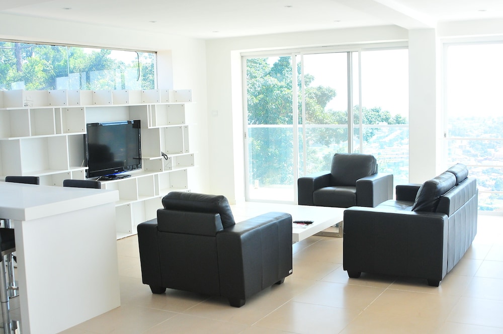 the seventeen apartment hotel