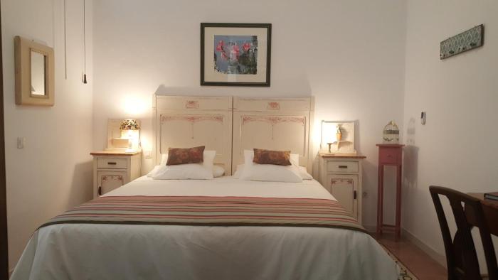 los canaritos guest house