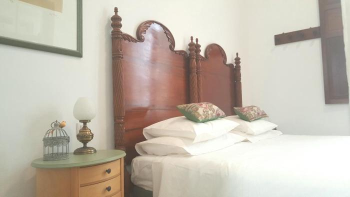 los canaritos guest house
