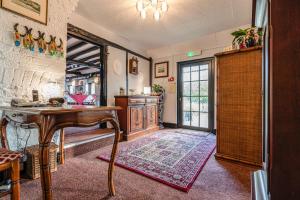 the olde forge hotel