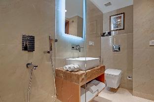 beacon hotel nirman vihar