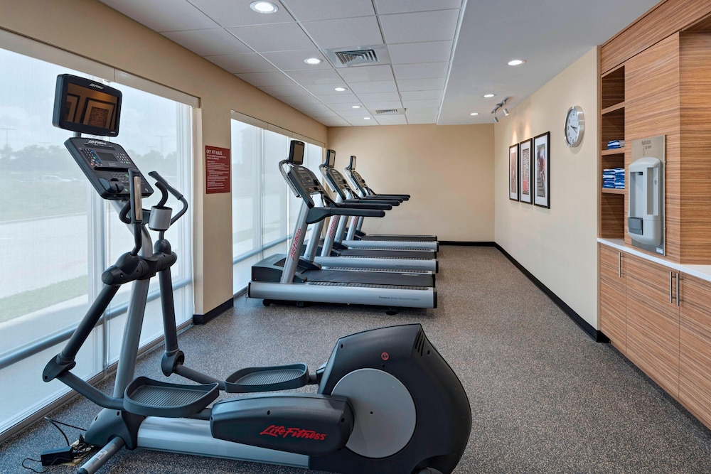 towneplace suites baton rouge port allen