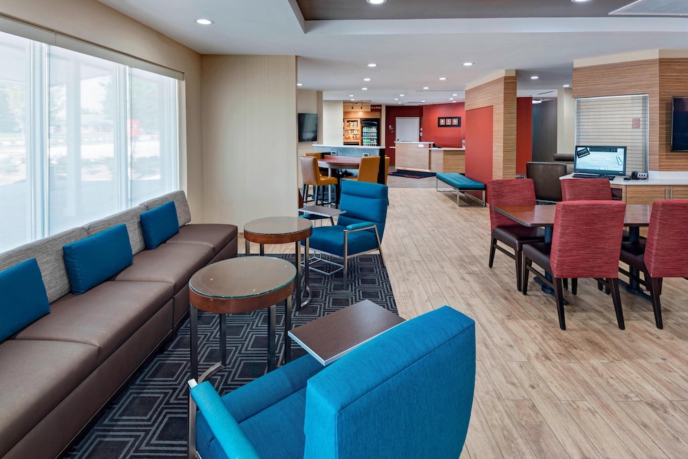 towneplace suites baton rouge port allen