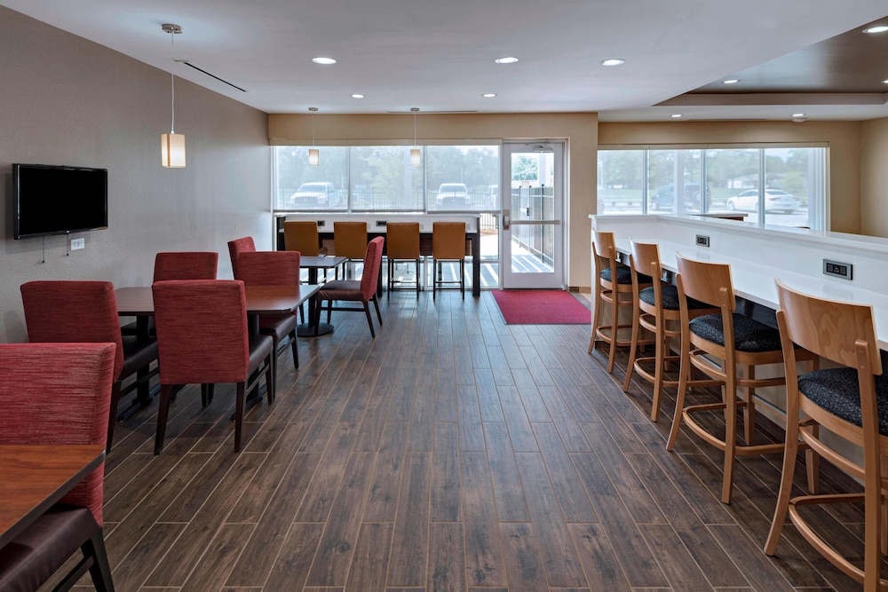 towneplace suites baton rouge port allen