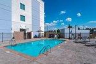 towneplace suites baton rouge port allen