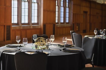 the union club hotel at purdue university autograph collection