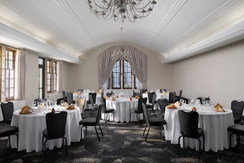 the union club hotel at purdue university autograph collection