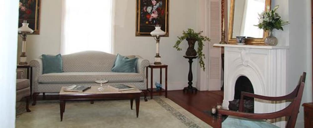 riverboat bed and breakfast