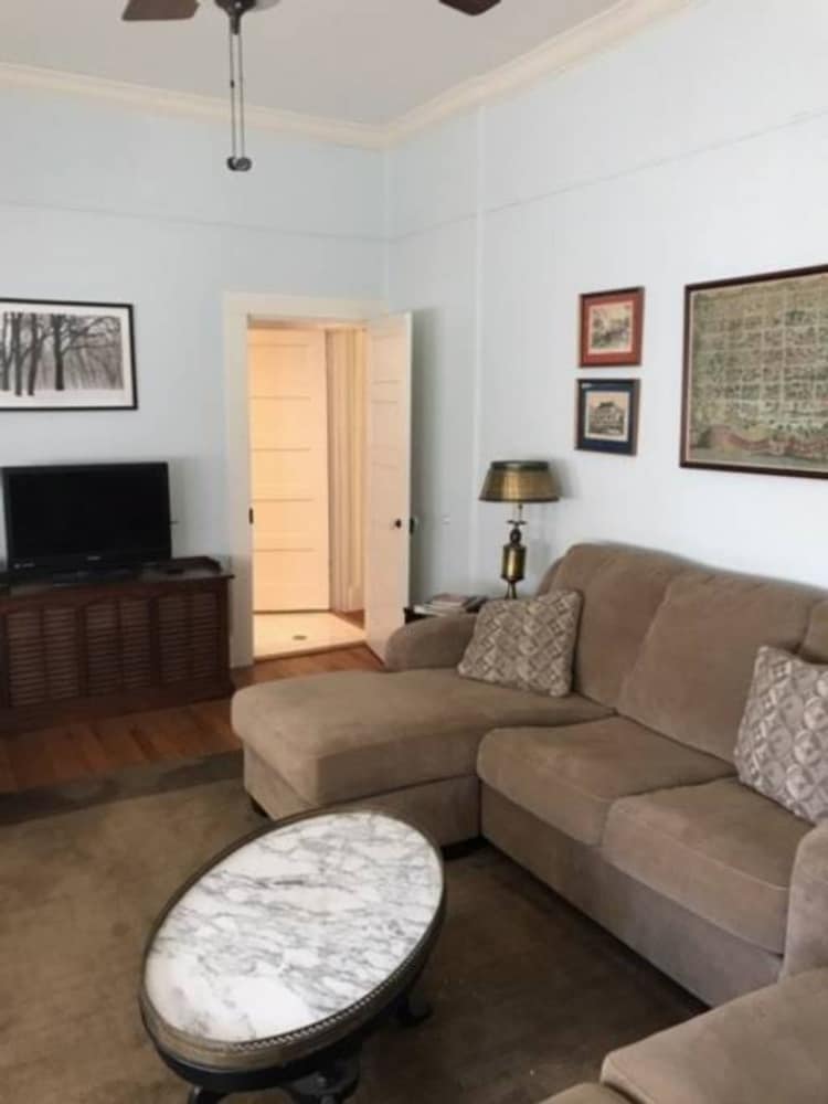 riverboat bed and breakfast