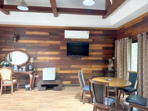 grand amazon hotel