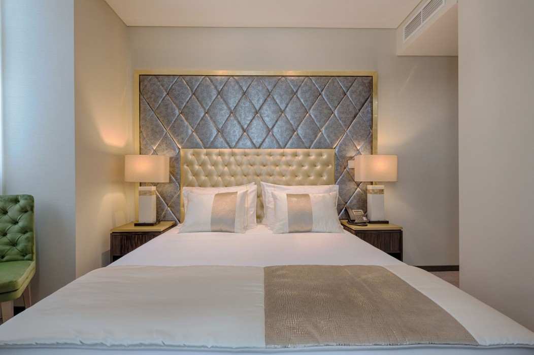 meraprime gold design hotel