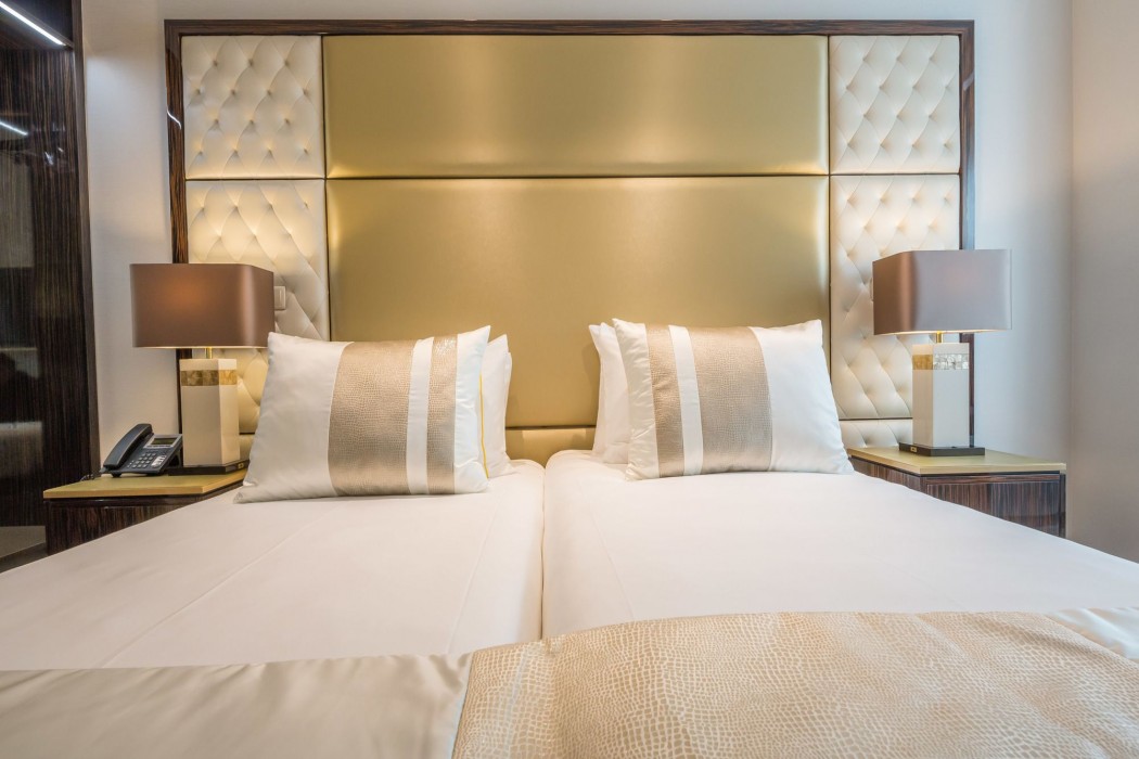 meraprime gold design hotel