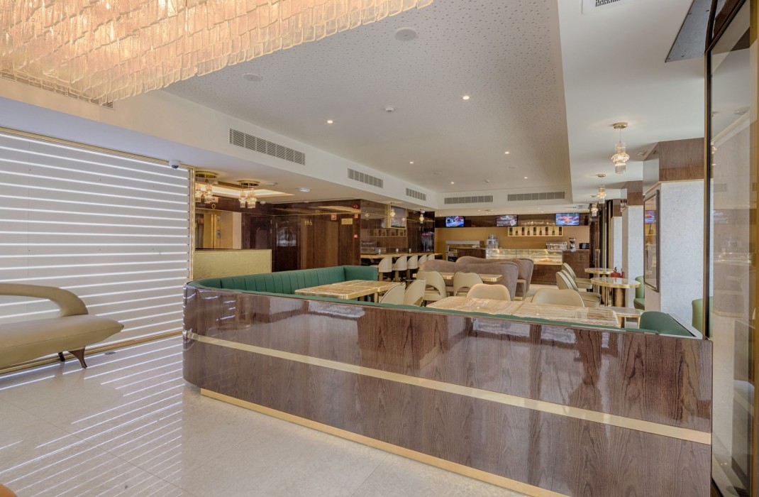 meraprime gold design hotel
