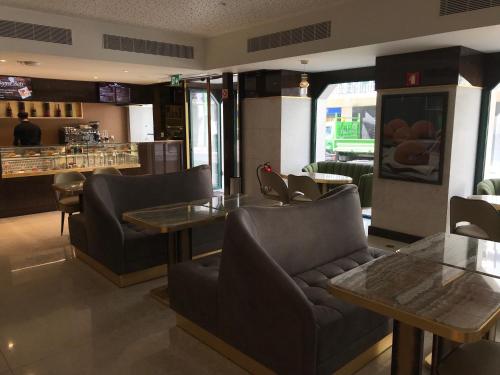 meraprime gold design hotel