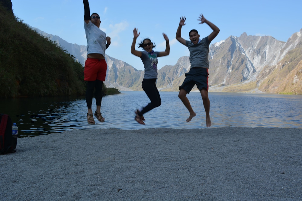 bognot lodge alvin bognot mt pinatubo guesthouse and tours