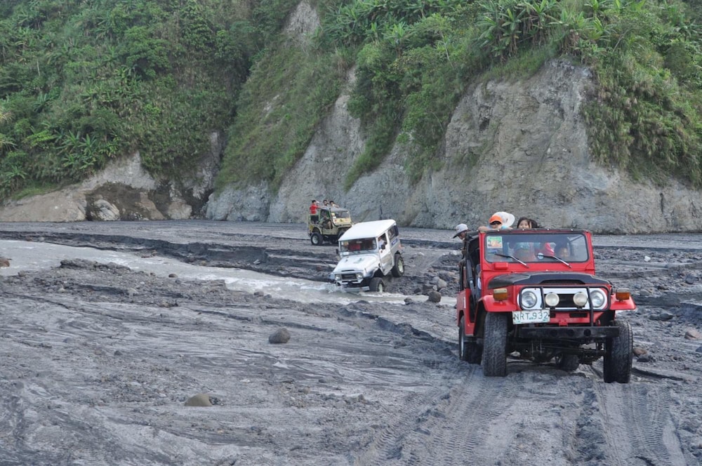 bognot lodge alvin bognot mt pinatubo guesthouse and tours
