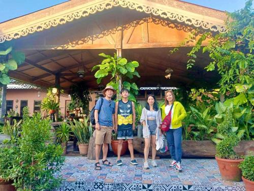 bognot lodge alvin bognot mt pinatubo guesthouse and tours