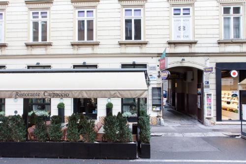 tesla boutique apartments and rooms