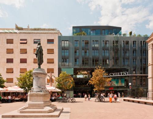 tesla boutique apartments and rooms