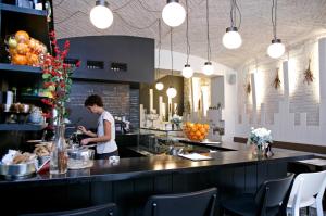 tesla boutique apartments and rooms