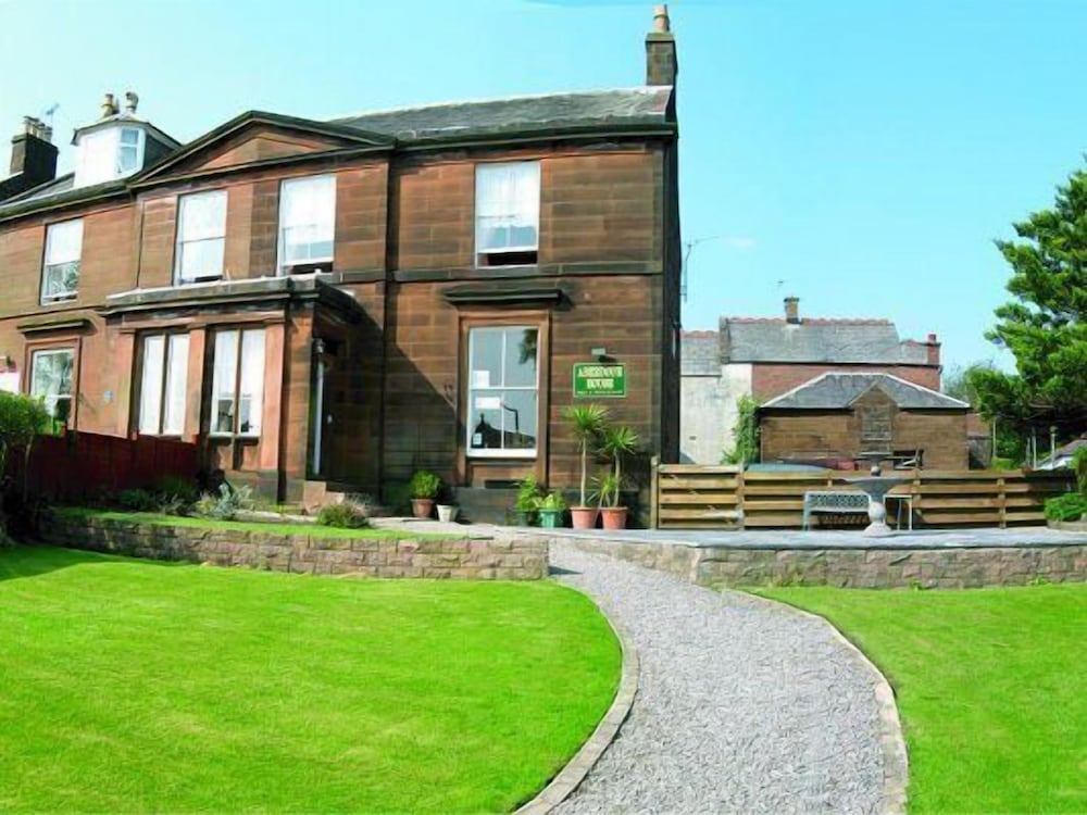 dumfries villa