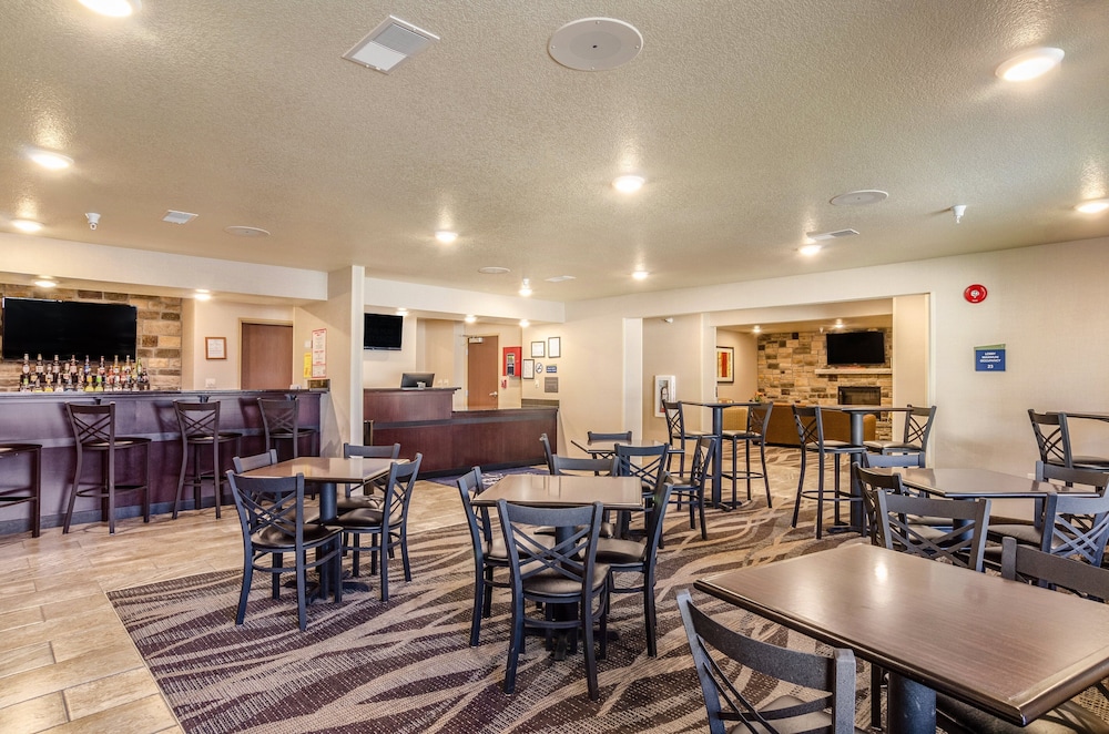 cobblestone inn and suites bridgeport